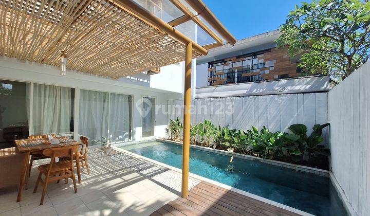 Spring Leaf Modern Minimalist Villa in Gedong Sari 1