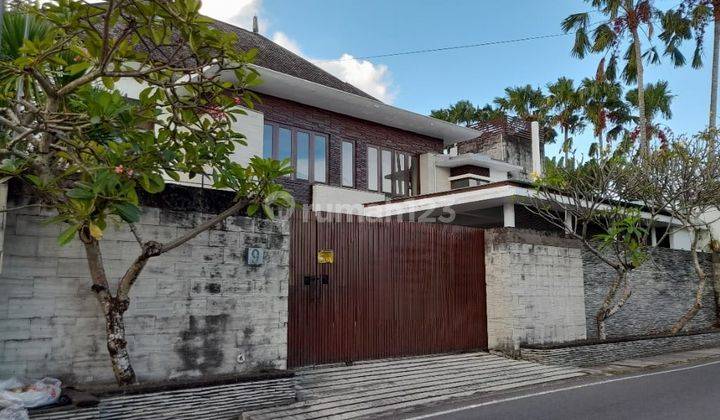 Rumah Semi Villa Modern Minimalis di Kerobokan 7