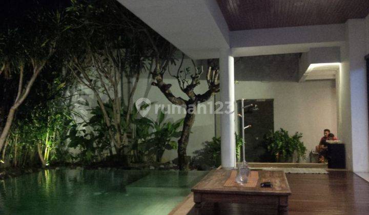 Rumah Semi Villa Modern Minimalis di Kerobokan 9