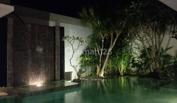 Rumah Semi Villa Modern Minimalis di Kerobokan 12