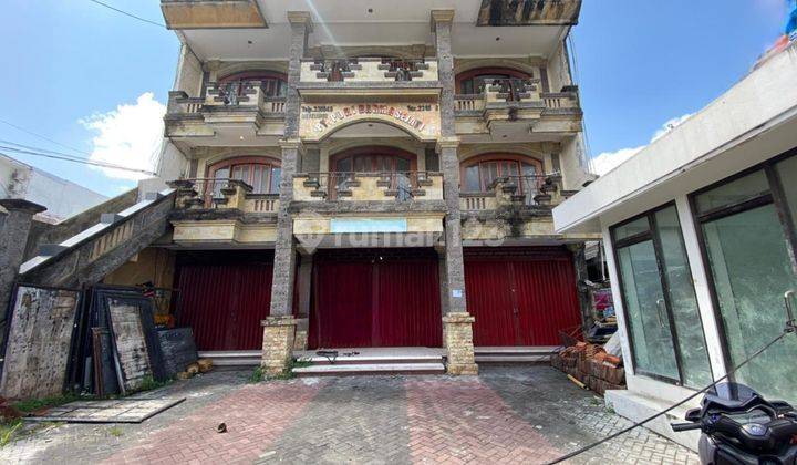 3 Storey Collaborative Shophouse in Renon 1