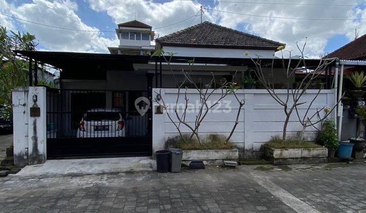 Rumah Disewakan di  Batan Kangin - Tibubeneng 2