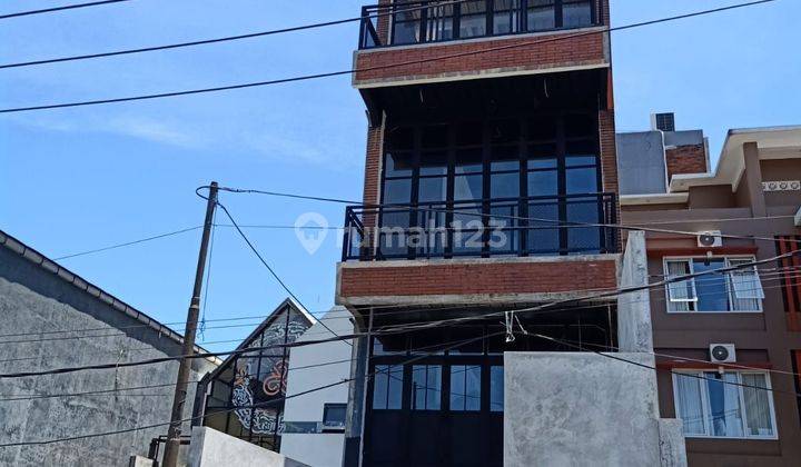 4 Floor Shophouse in Dewi Sri 2