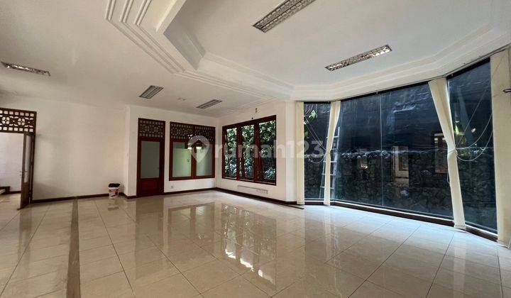 Rumah Kantor Strategis di Puputan Renon 2