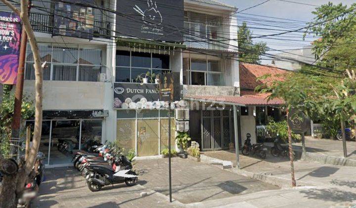 3-Storey Shophouse DEWI SRI Legian 1