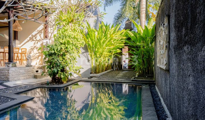 Minimalist Villa Renovated at Giri Hill Benoa