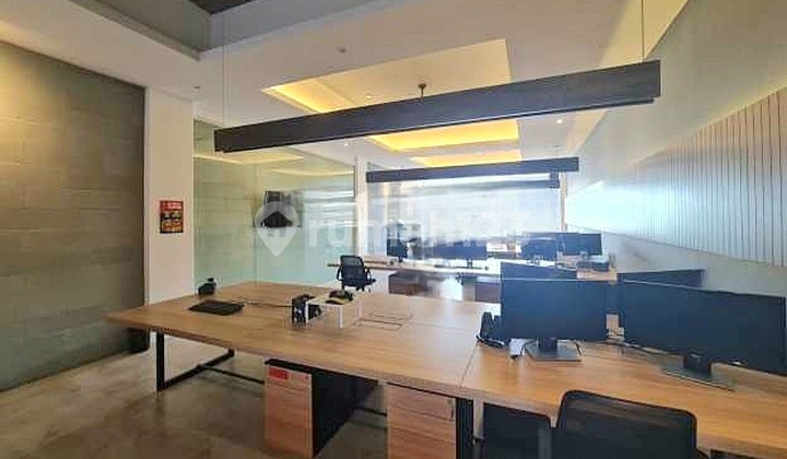 Strategic 3-Story Shop House on Sunset Road 2