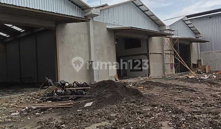 Strategic Warehouse on Raya Mahendradatta