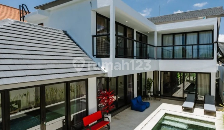 Villa Modern Minimalis Dekat Pantai Berawa Villa Modern Minimalis Dekat Pantai Berawa