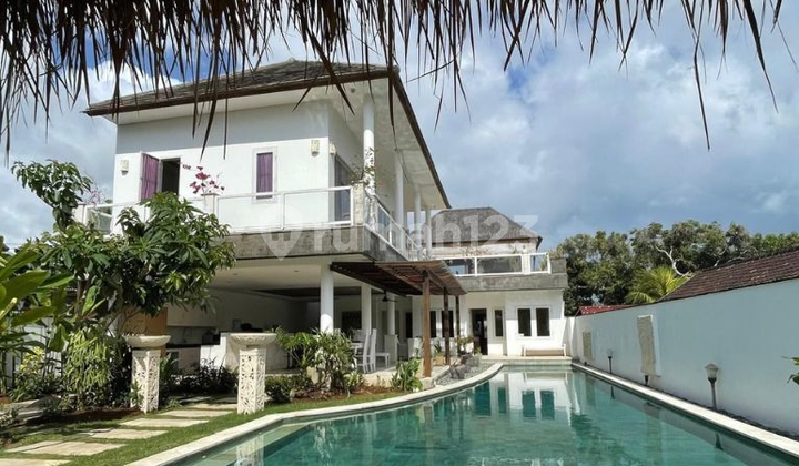 Villa Nyaman di Pantai Balangan Jimbaran