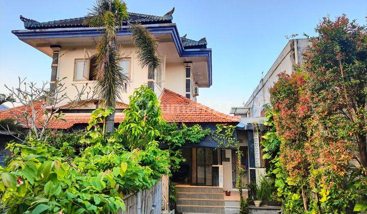 Villa  2 Lantai Nyaman Dan Tenang Di Kerobokan Area 1