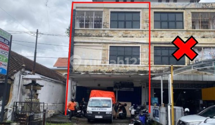 3-Storey Shophouse on Sesetan Main Road, Denpasar 3-Storey Shophouse on Sesetan Main Road, Denpasar