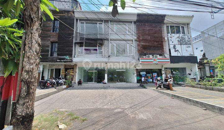 Strategic 3-Storey Shophouse Dewa Ruci Kuta 1