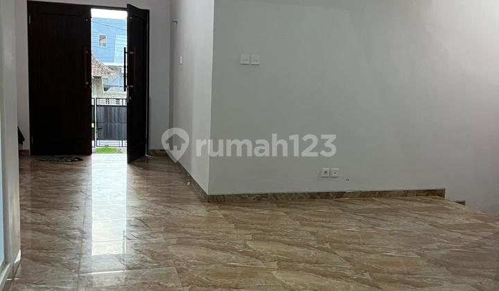 Comfortable House With Spacious Garden In Merdeka Renon 2