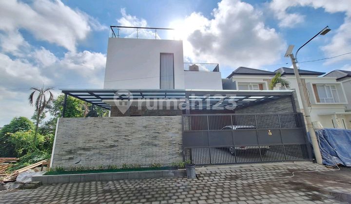 Dijual Freehold dan Leasehold Rumah Modern Greenlot Residence di Munggu