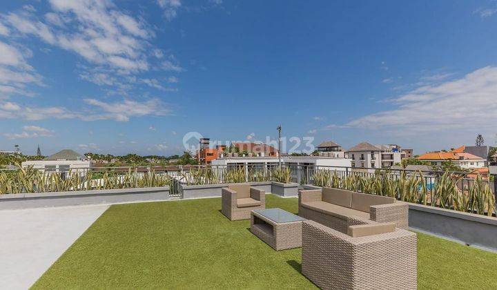 Villa Modern Tropis Dengan Roof Top Ocean View Di Berawa Canggu 1