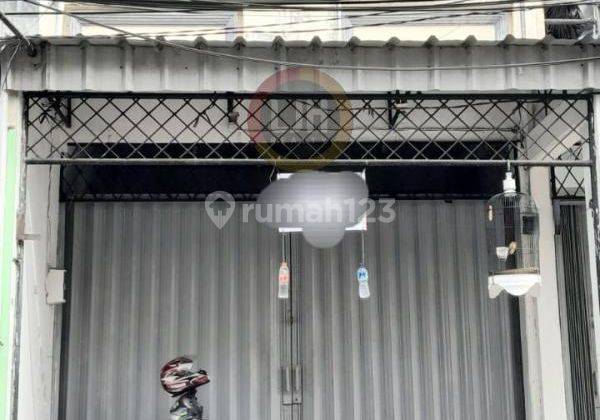 Ruko Disewakan di Pademangan Jakarta Utara Cocok Untuk Usaha , Lokasi Ramai.  1