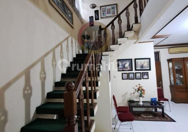 Spacious House in Pulomas Barat Kayu Putih East Jakarta 2