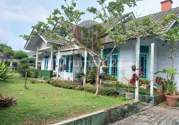 Dijual Villa Palem Garden Puncak Bogor Lingkungan Asri Ada Taman Depan 
