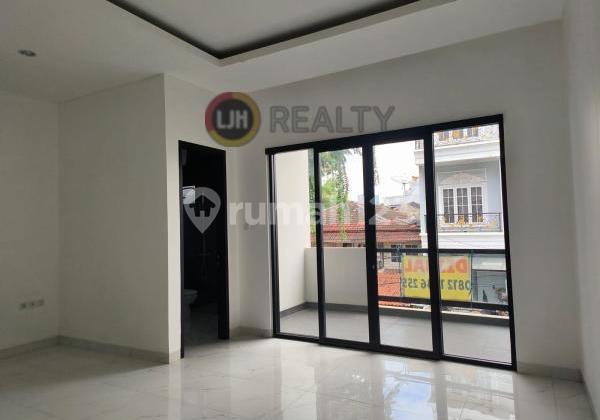 Rumah Brand New Bagus di Pelepah Hijau Kelapa Gading Jakarta Utara  2