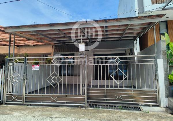 House for Rent Fully Furnished in Janur Hijau, Kelapa Gading, North Jakarta House for Rent Fully Furnished in Janur Hijau, Kelapa Gading, North Jakarta