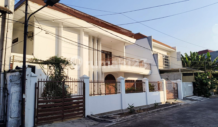 Cheapest 2-Story House in Strategic Kendangsari Cheapest 2-Story House in Strategic Kendangsari