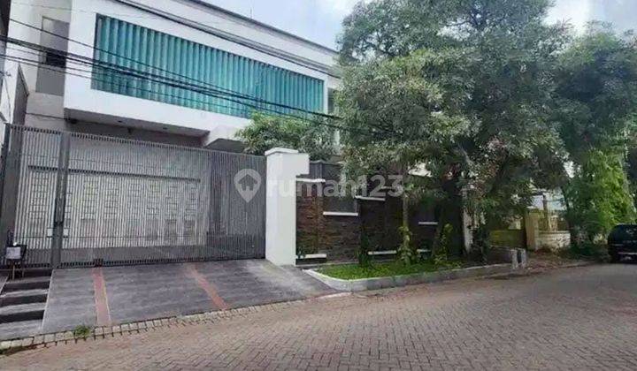 Rumah Minimalis 2 Lt Mewah Araya Strategis 1