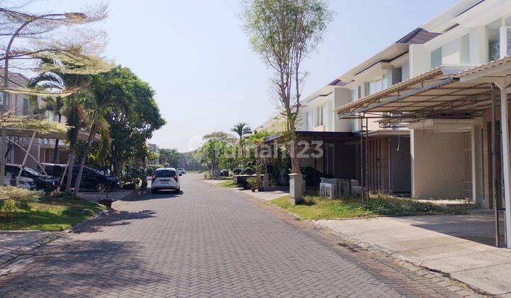 Termurah Rumah Modern Minimalis 2 Lt Pakuwon City 2