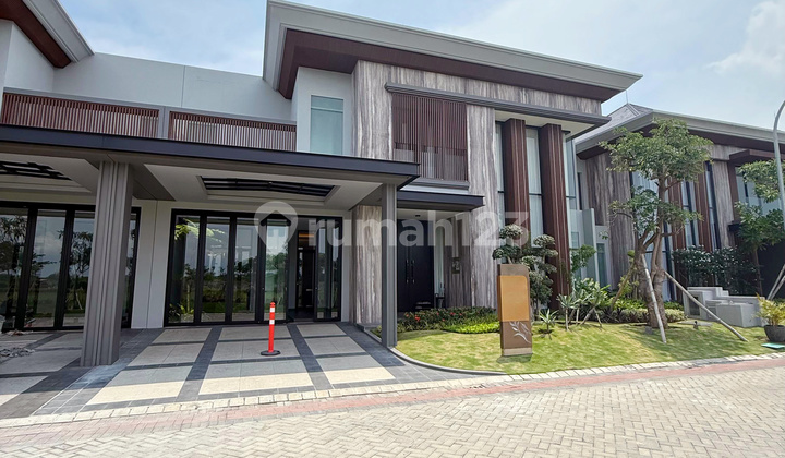 Minimalist New 2-Story Luxury House in Pakuwon City Araya 2