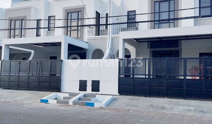 Fresh 2-Story American Attic House, Affordable, Pondok Tjandra, Near Surabaya Rungkut 1