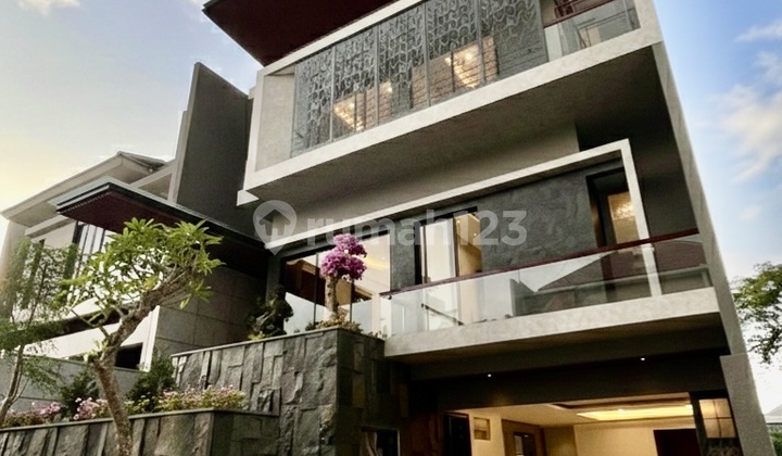 Umah Gress Minimalis 3 Lt Lux Citraland Dekat Gwalk Pakuwon 2