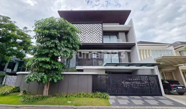 Rumah Premium 3 Lt Lux Pakuwon City Depan Araya