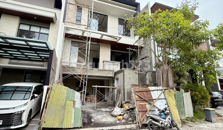 Affordable Fresh Minimalist 3-Storey Citraland House Lux Near Pakuwon 2