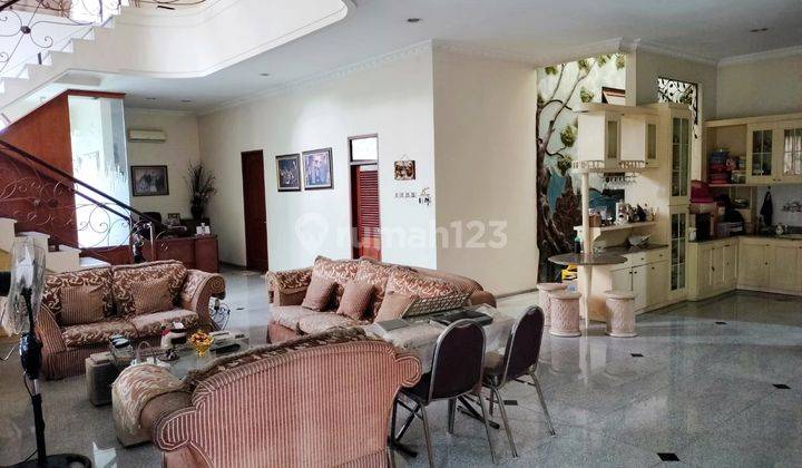 Rumah Mewah Minimalis 2 Lt Graha Family Fav 2