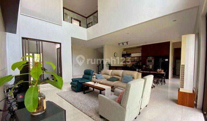 Termurah Rumah Minimalis Tropical 2 Lt Pakuwon City Depan 1