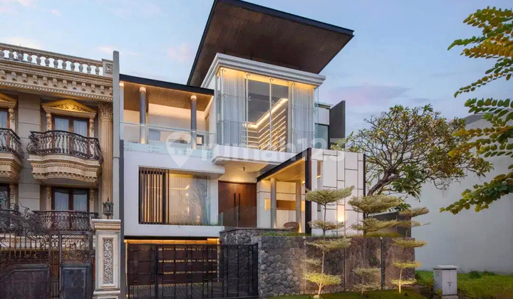 Rumah Minimalis 3 Lt Mewah Pakuwon City 1