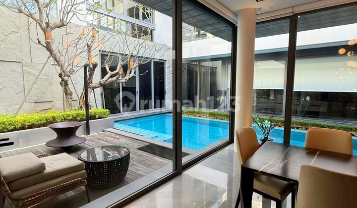 Premium Rumah Minimalis 3 Lt Pool Lift Marmer Pakuwon Indah 1