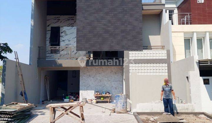 Premium Rumah Gress Minimalis 3 Lt Pool Pakuwon City 1