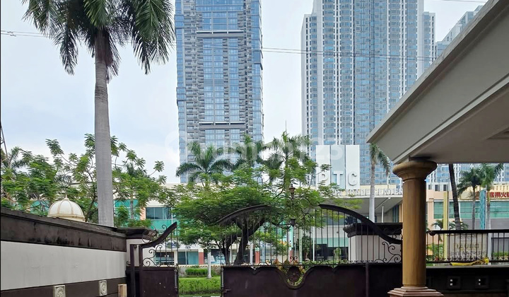 Cheapest 2-Storey Marble House on Main Road Pakuwon Indah 2