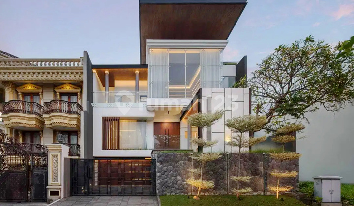Rumah Minimalis 3 Lt Mewah Pakuwon City 2