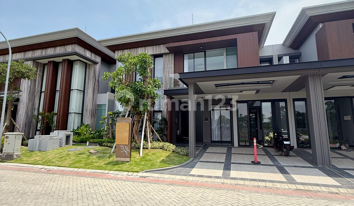 Minimalist Fresh 2-Story Luxury House in Pakuwon City Araya 2