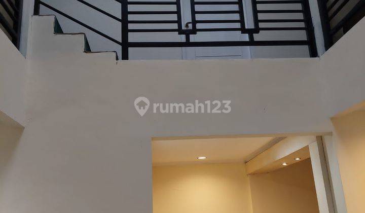 Rumah Bagus SHM di Jalan Raden Saleh, Depok