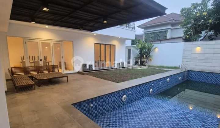 Hot!! Dijual Rumah Mewah Private Pool Cluster Renata - Aruna Alam Sutera