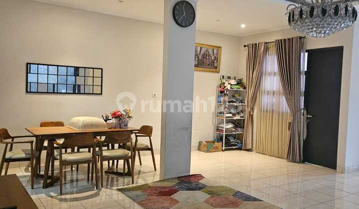 Dijual Cepat Rumah Siap Huni 2 Lantai di Legenda Wisata | Lingkungan Nyaman | Kawasan Favorit 2