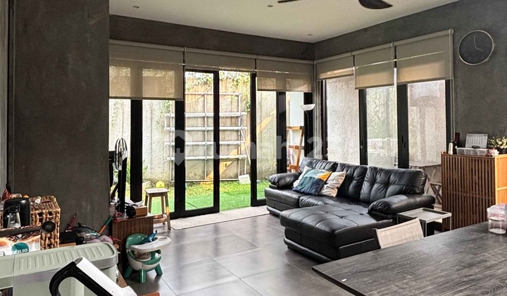 Dijual Rumah 2 Lantai Aesthetic & Siap Huni - Ciputat, Tangerang Selatan