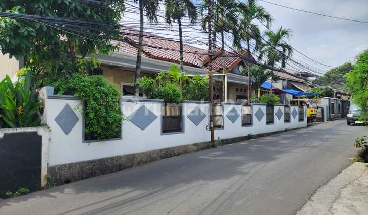 Dijual Rumah di Bawah Harga Pasaran di Cinere Raya - LT 480 M² Dijual Rumah di Bawah Harga Pasaran di Cinere Raya - LT 480 M²