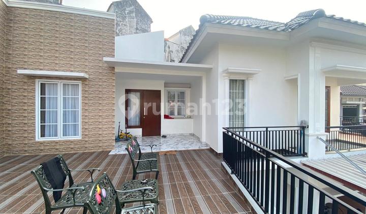 For Sale Spacious House Near LRT in Puri Sriwedari Cibubur | SHM | Parking for 4 Cars For Sale Spacious House Near LRT in Puri Sriwedari Cibubur | SHM | Parking for 4 Cars