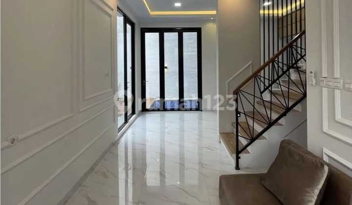 For Sale Beautiful & Luxurious 2-Story House + Private Pool in Jagakarsa Cluster, South Jakarta 2