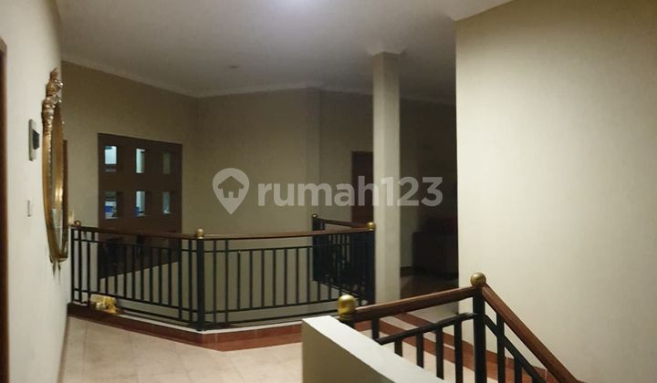 Dijual Rumah Mewah 2 Lantai - Raffles Hills Cibubur Hadap Matahari Pagi | Kolam Renang | Siap Huni | Lokasi Strategis 2