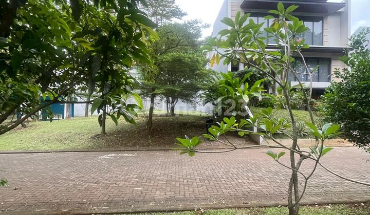 Kaving Depan & Samping Ada Taman 15X25tanah Lebih Royal Blossom M